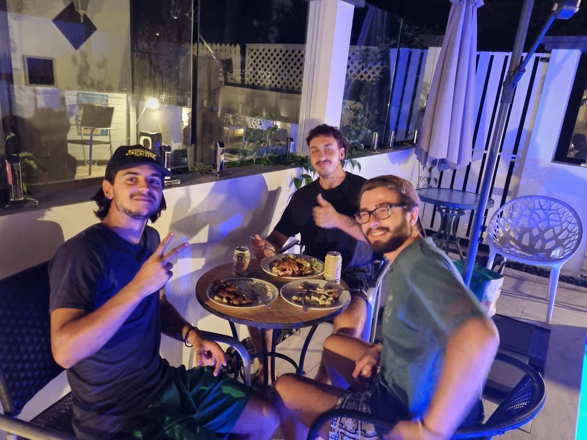 Homestyle Hostel - 18-36Yrs كالوندرا المظهر الخارجي الصورة